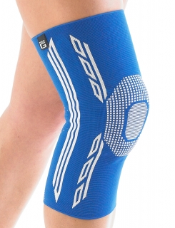 Airflow Plus Stabilezed Knee Support with Silicone Patella Cushion - small